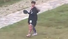 易烊千玺和胖哥练球