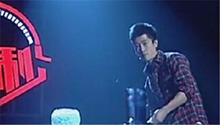 帅小伙离汽车大奖一步之遥