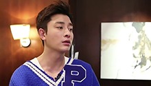 直击贾乃亮房间和甜馨视频通话