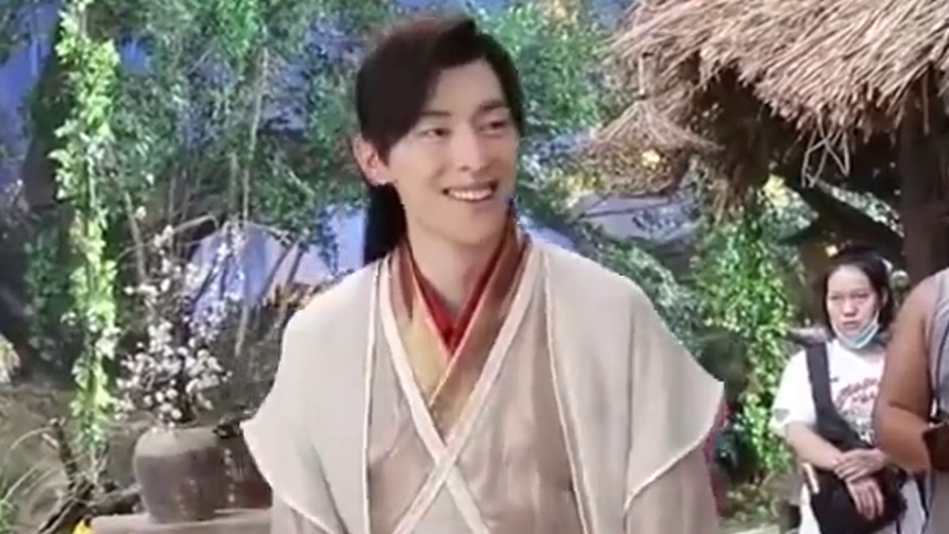 《香蜜沉沉烬如霜》片场邓伦笑声太魔性！旭凤你到底在开心什么？