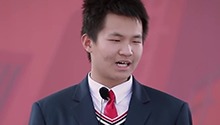 男生吐槽爸妈太爱看小说