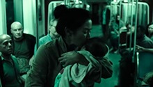 异兽闻声而至母子命悬一线！