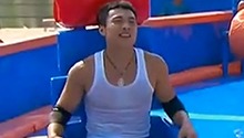 山寨“孙杨”帅气空降