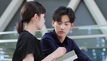 拥吻撒糖！章扬求婚周静芒