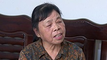 街坊邻居老人的好女儿 “佳师傅”社区里的全家福