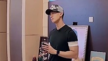 追星男孩吴尊慌张极了