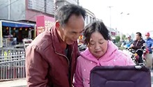 情比金坚 植物人妻子现奇迹