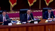 吉尔吉斯斯坦总统签署法律对国旗图案进行修改