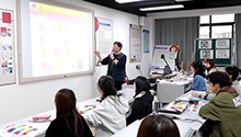 我的专业上热搜了：办完婚礼再毕业