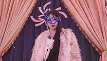 田曦薇化身“冷酷”girl